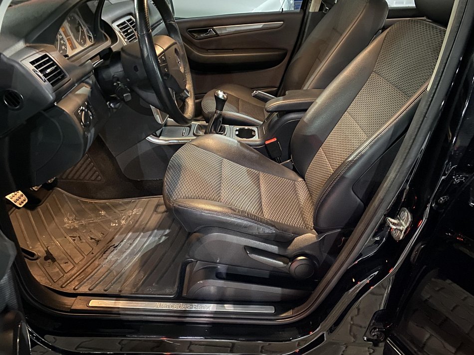 Mercedes-Benz Třída B 1.7i  B180