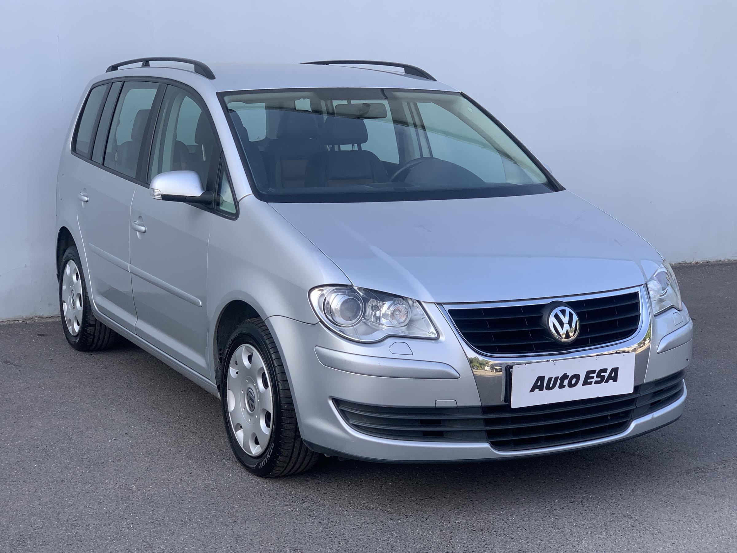 Volkswagen Touran, 2008 - celkový pohled