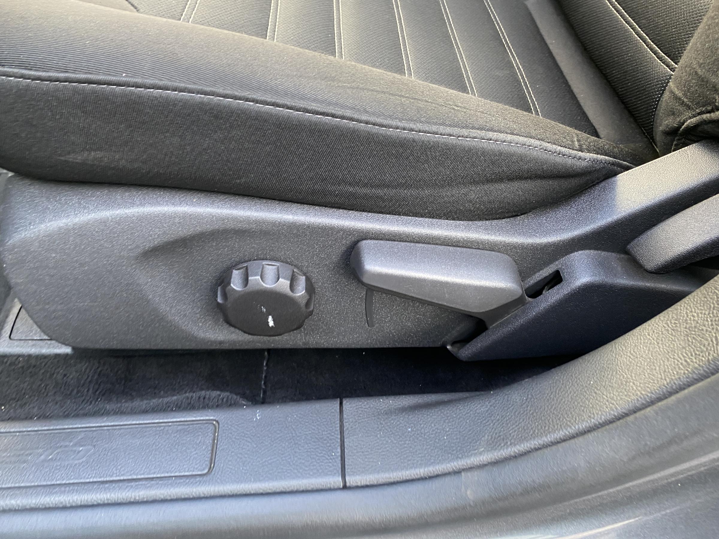 Ford Mondeo, 2016 - pohled č. 14