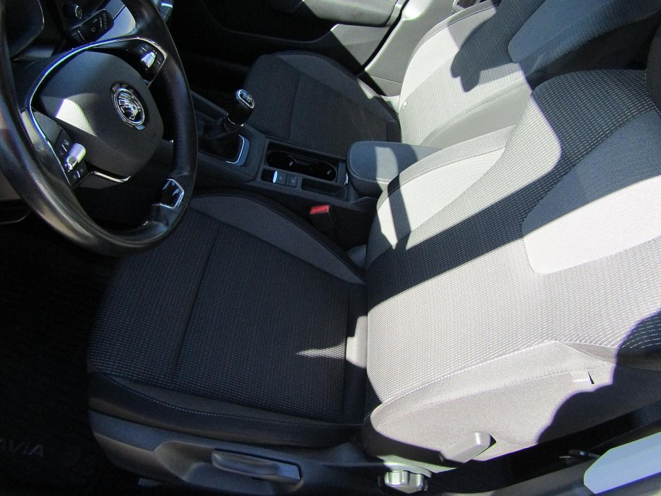 Škoda Octavia IV 1.5 TSi Ambition