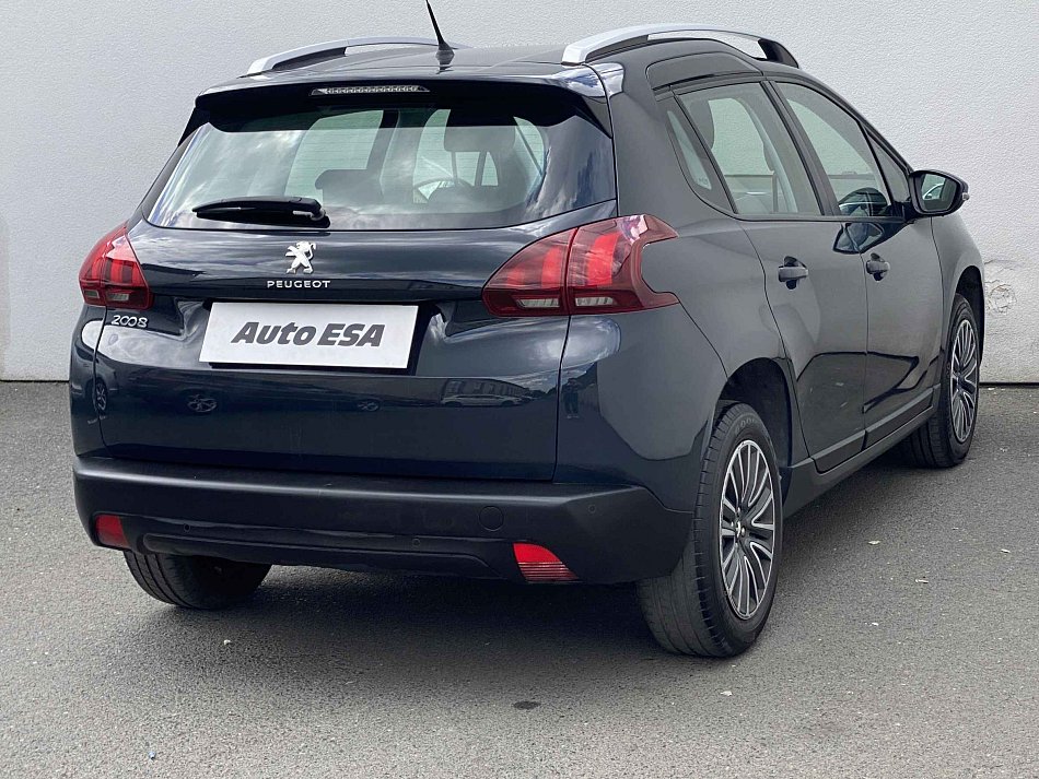 Peugeot 2008 1.2 PT 