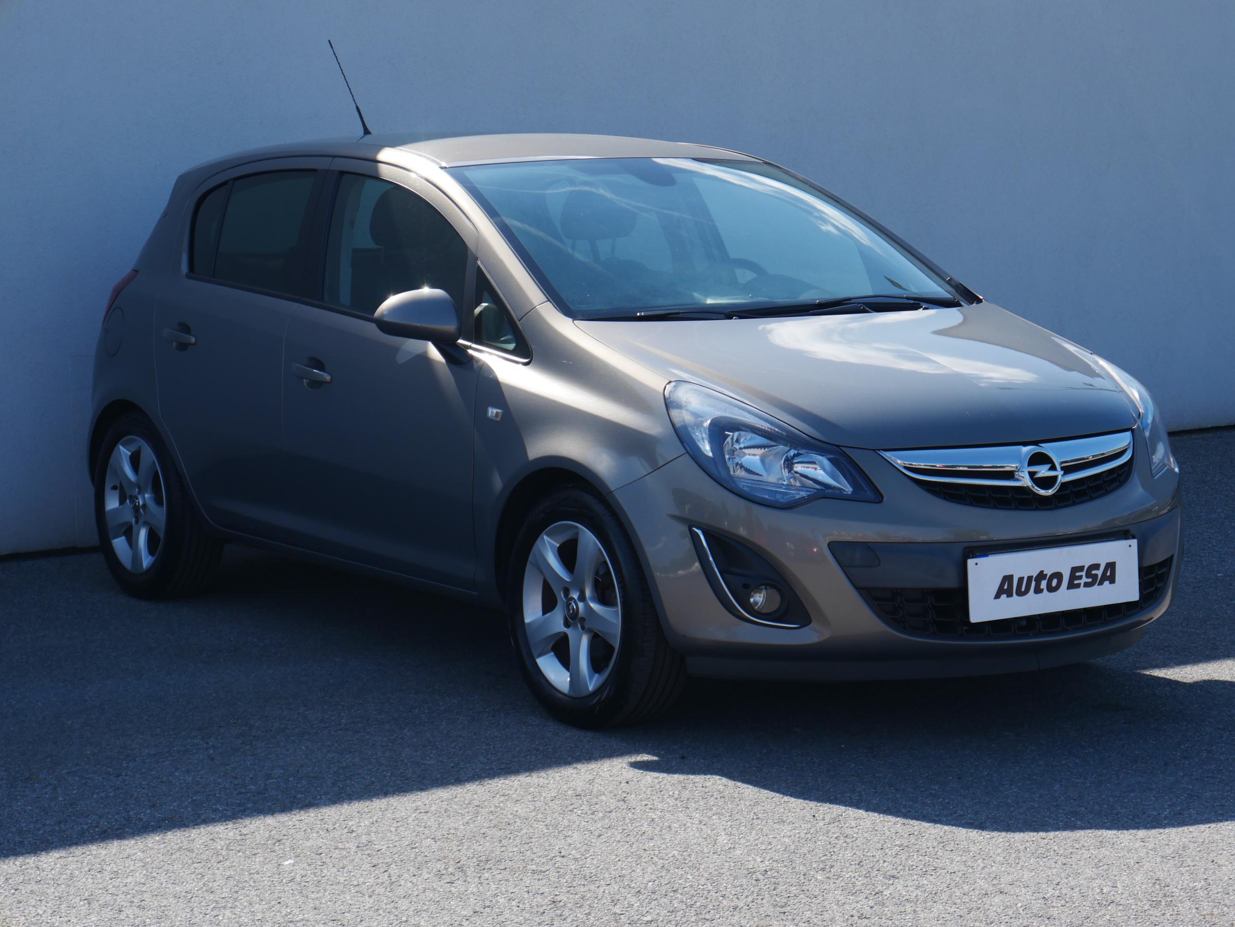 Opel Corsa, 2014 - celkový pohled