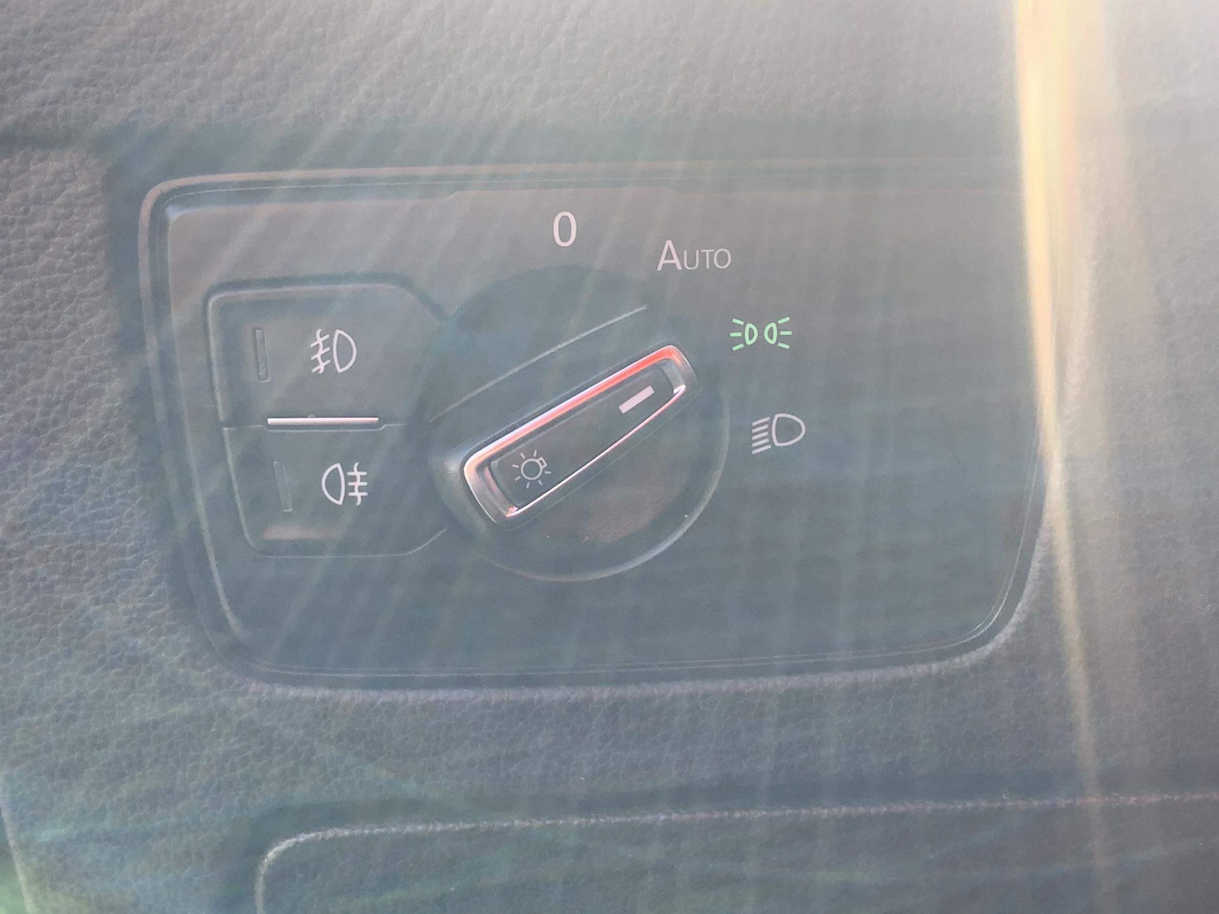 Volkswagen Passat, 2018 - pohled č. 20