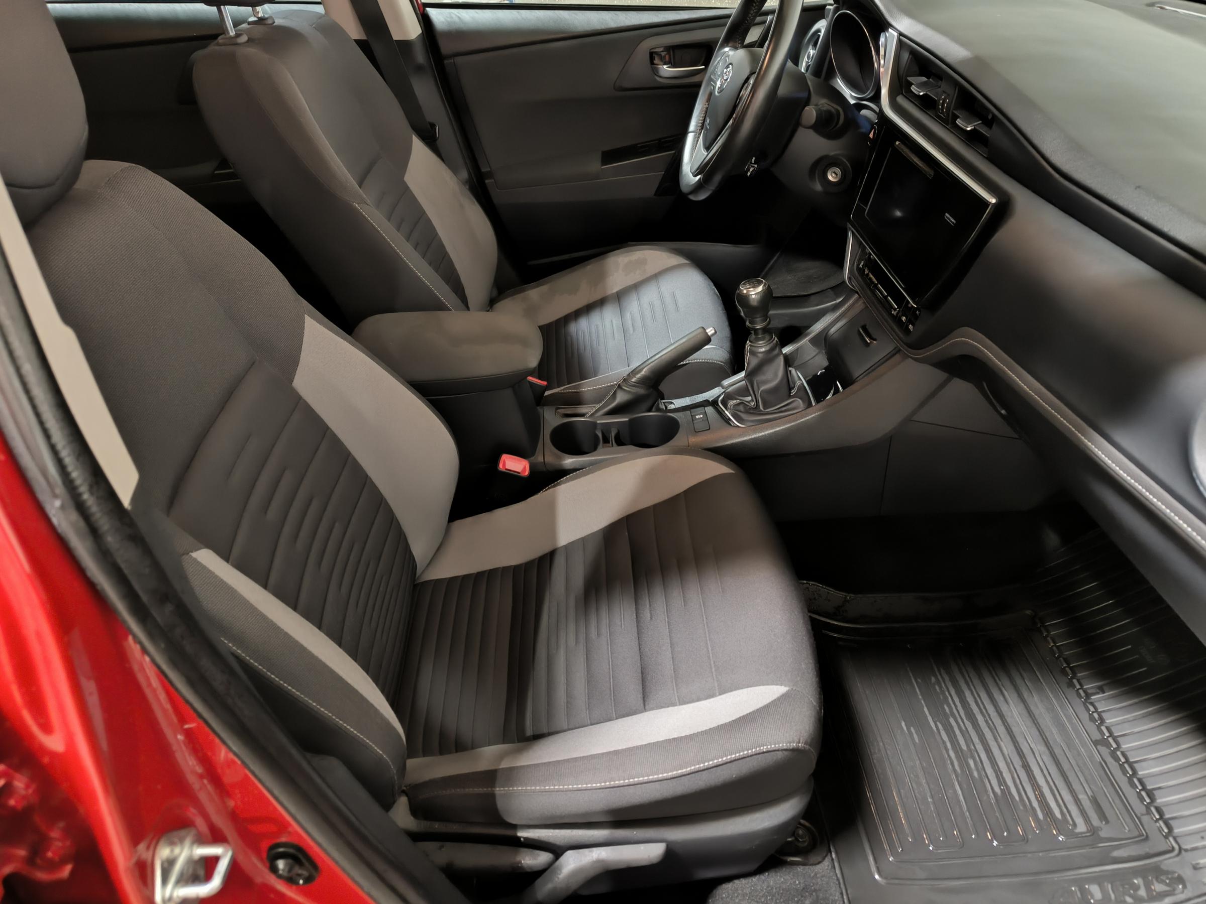 Toyota Auris, 2016 - pohled č. 12