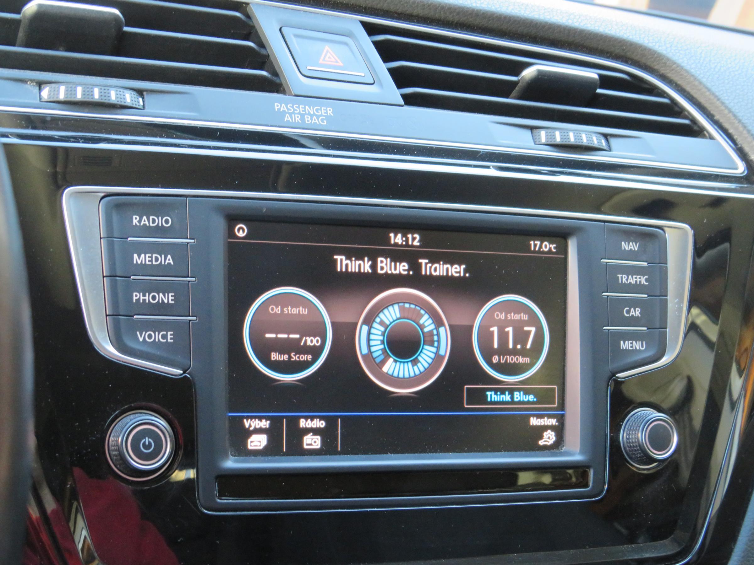 Volkswagen Touran, 2016 - pohled č. 23