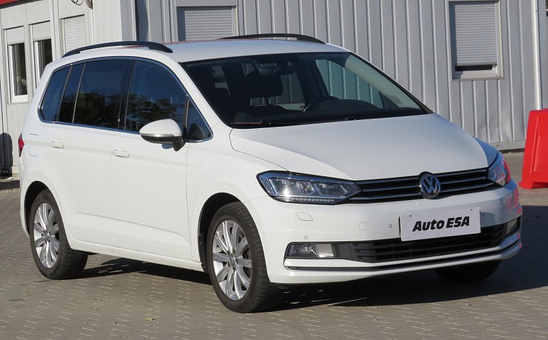 Volkswagen Touran 2.0 TDi 