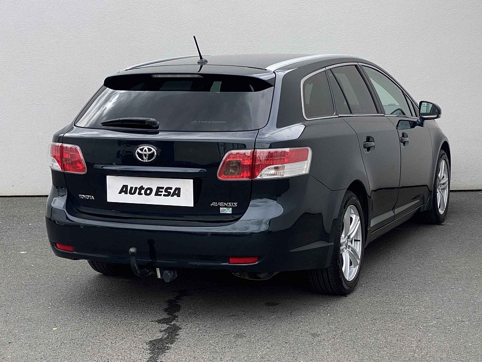 Toyota Avensis 1.8i 