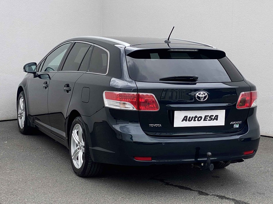 Toyota Avensis 1.8i 