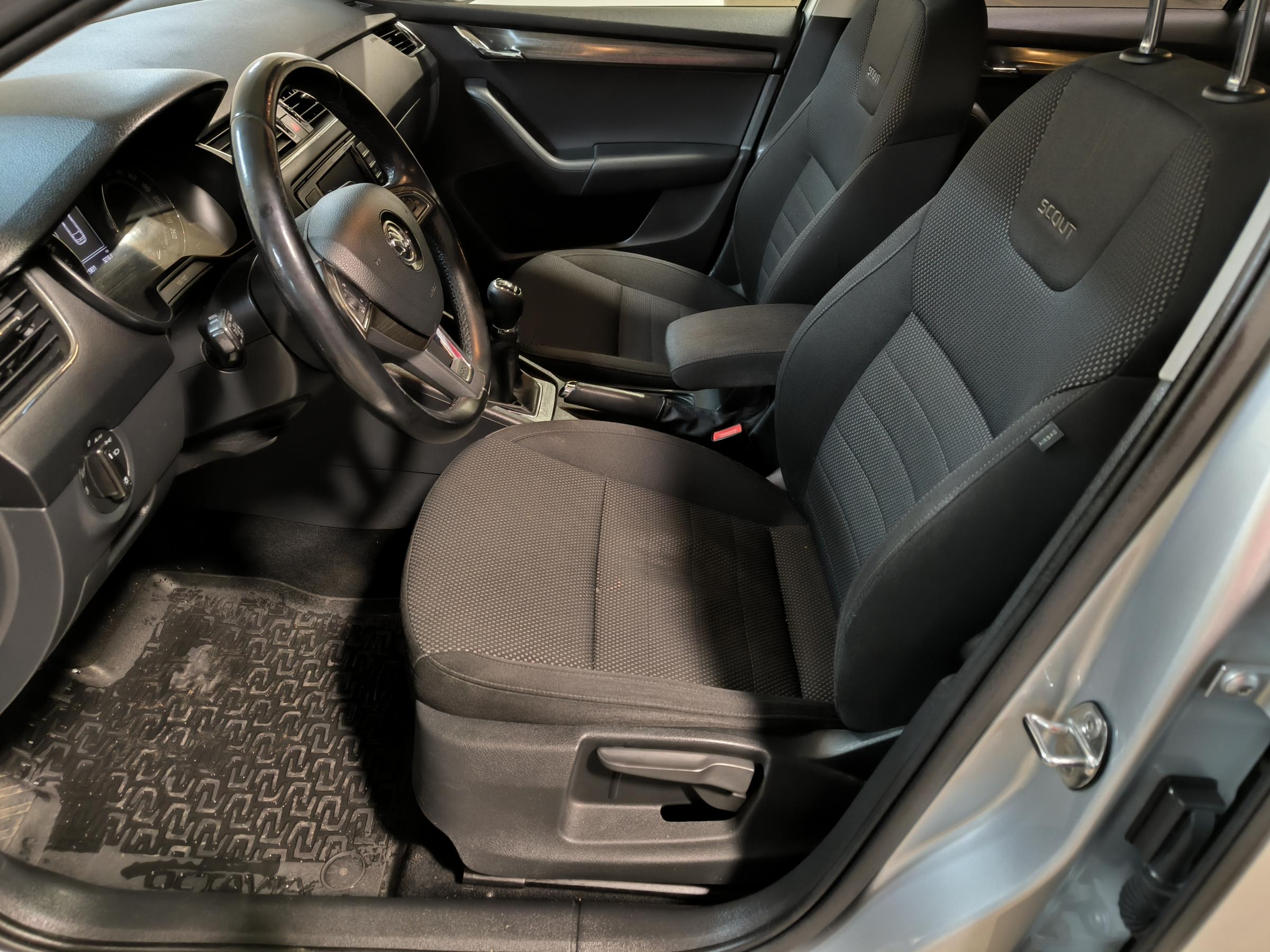 Škoda Octavia III, 2016 - pohled č. 9