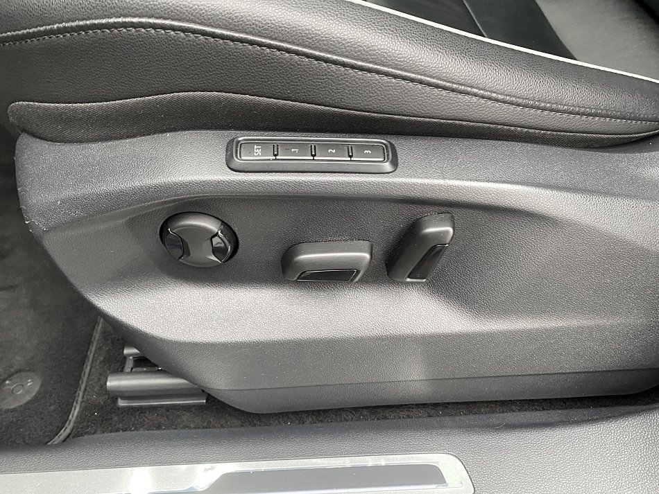 Volkswagen Tiguan 2.0TDi 