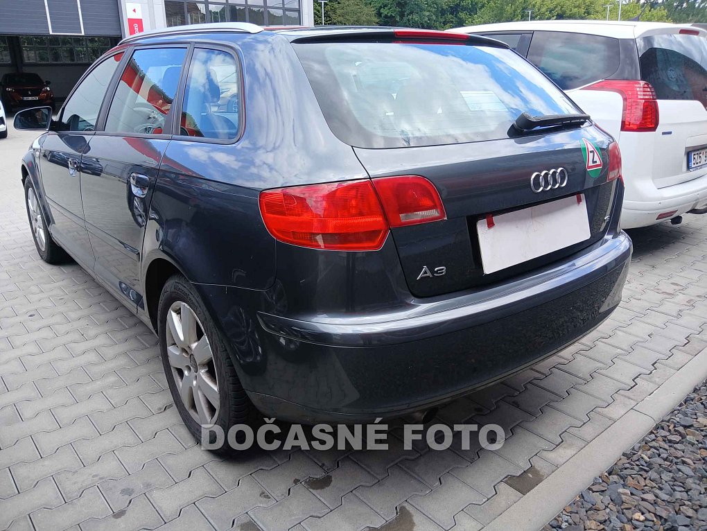 Audi A3 1.6i 