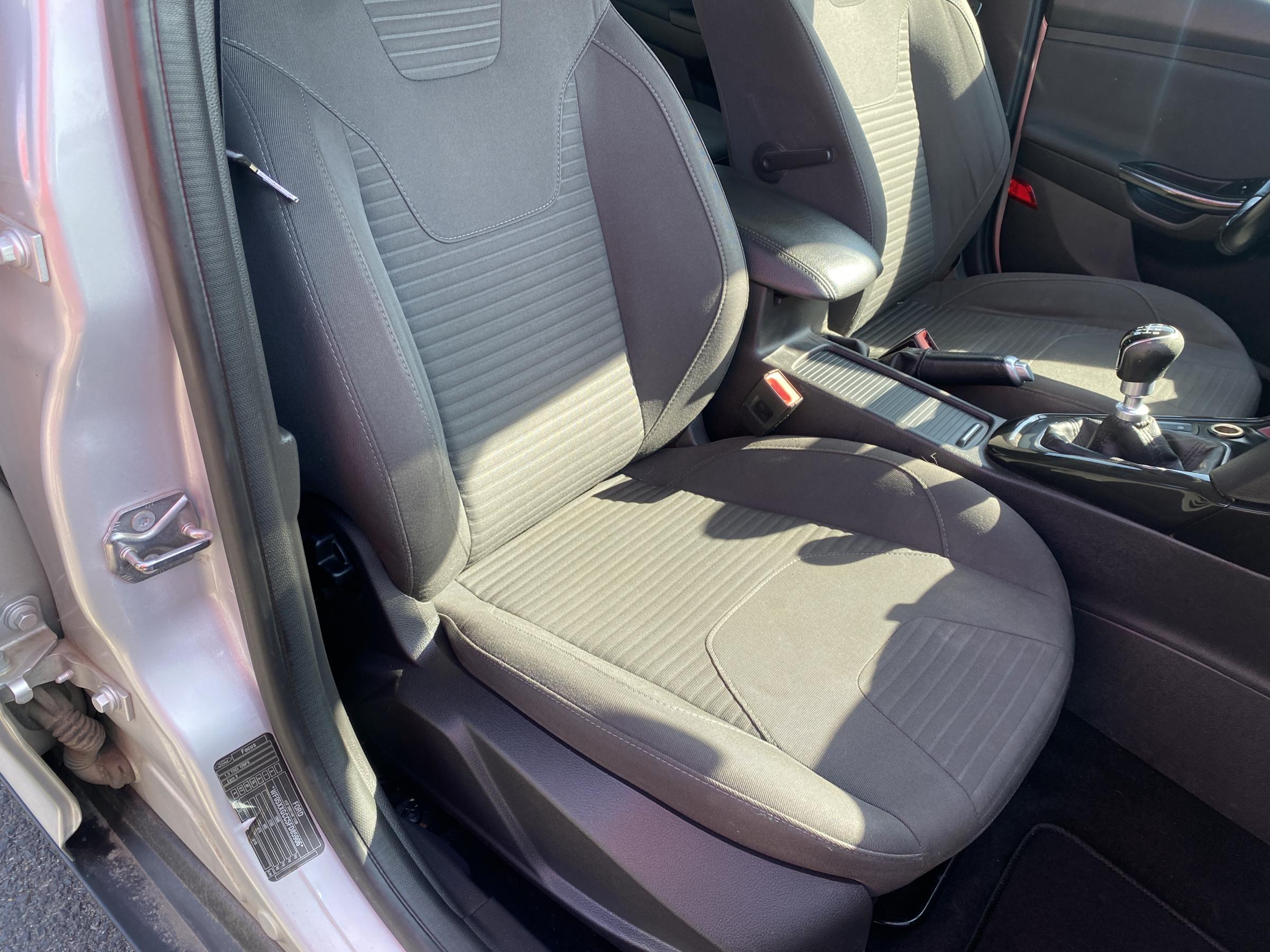 Ford Focus, 2015 - pohled č. 12