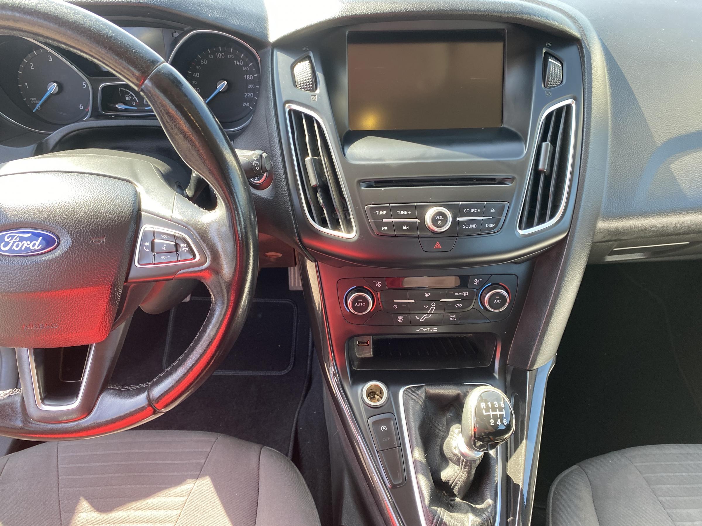 Ford Focus, 2015 - pohled č. 16