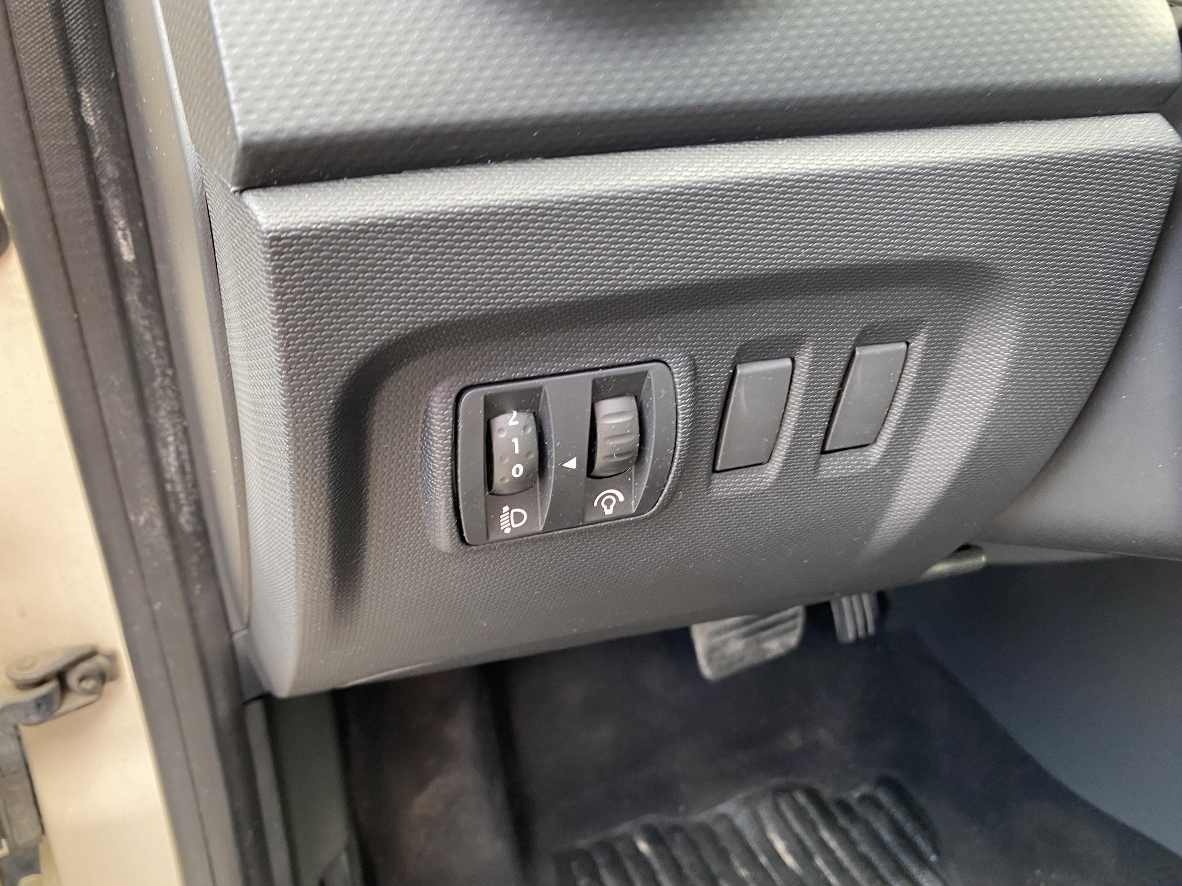 Renault Captur, 2014 - pohled č. 15