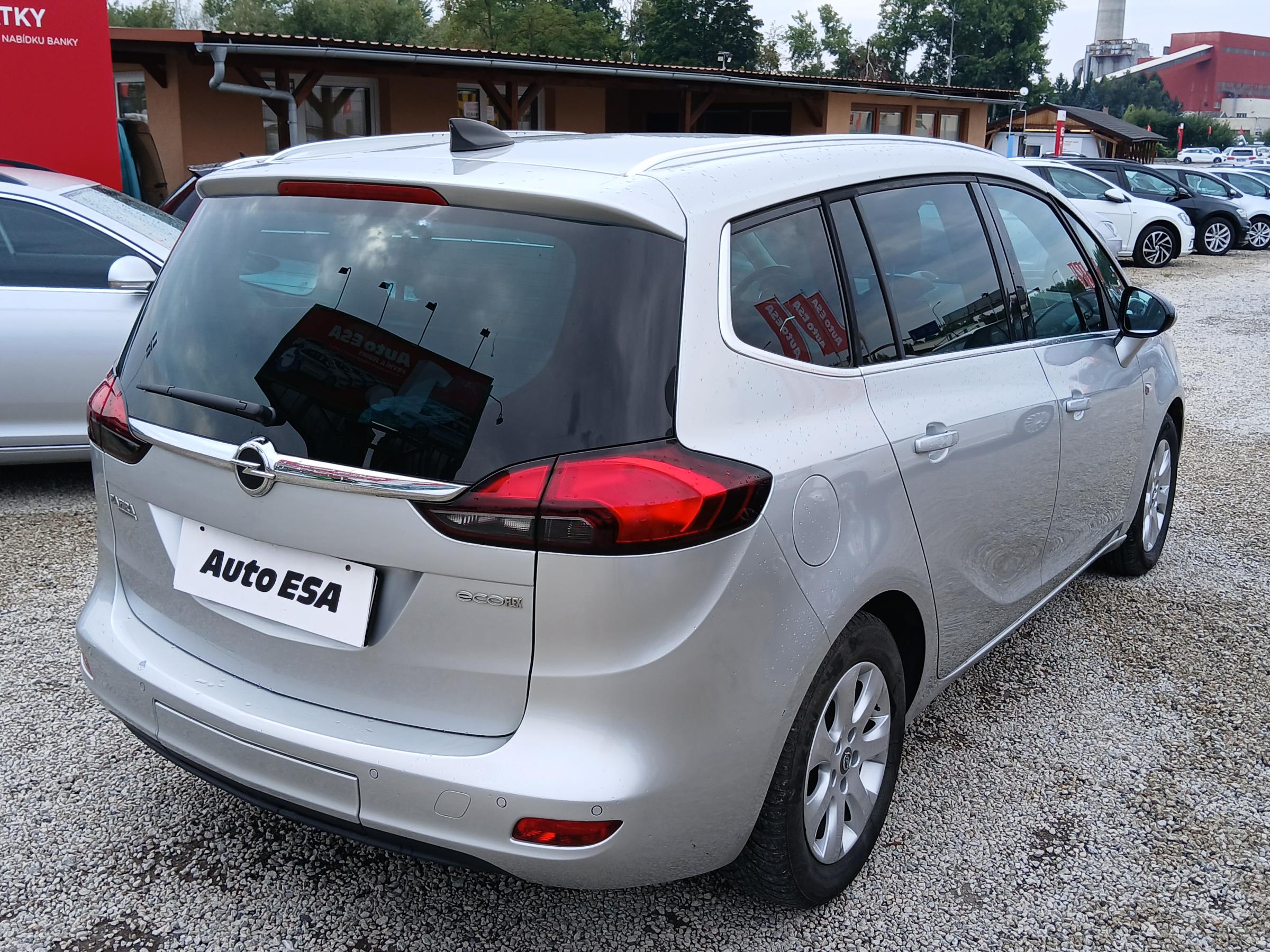 Opel Zafira, 2016 - pohled č. 4