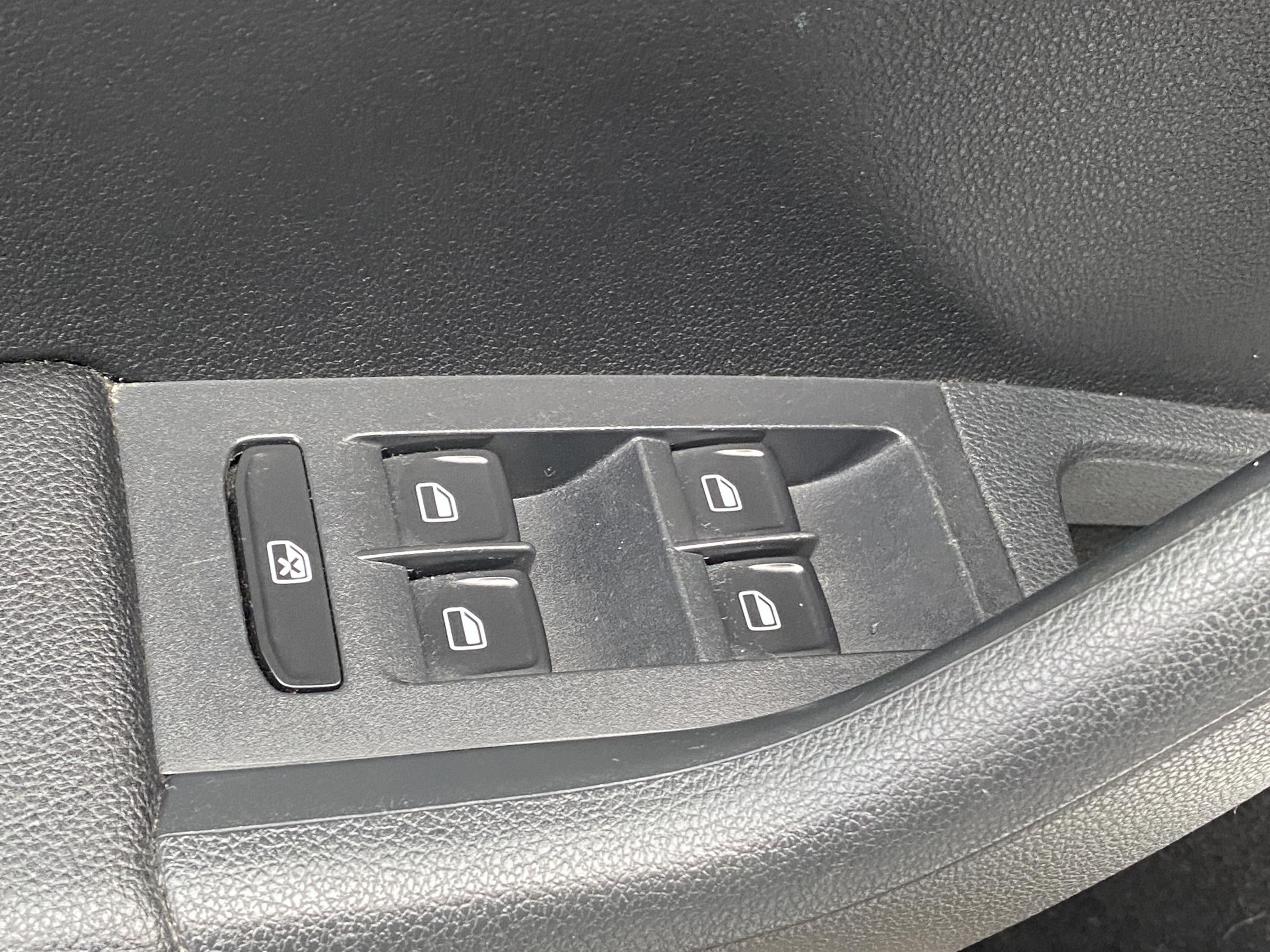 Škoda Octavia III, 2014 - pohled č. 11