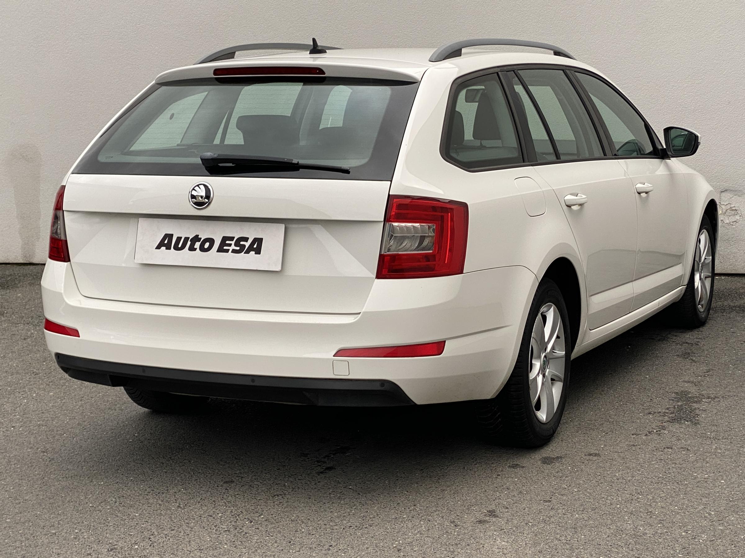 Škoda Octavia III, 2014 - pohled č. 4