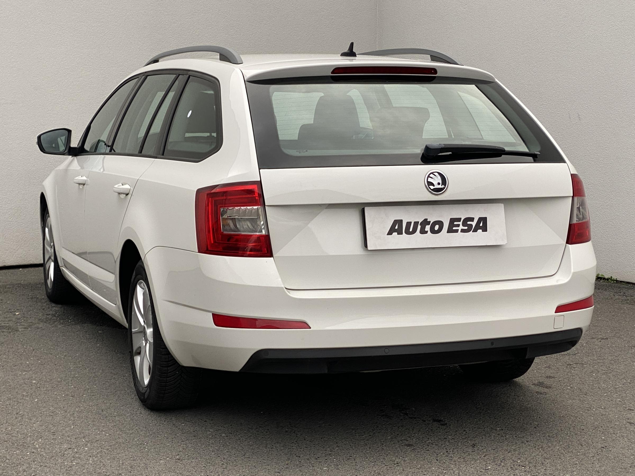 Škoda Octavia III, 2014 - pohled č. 6