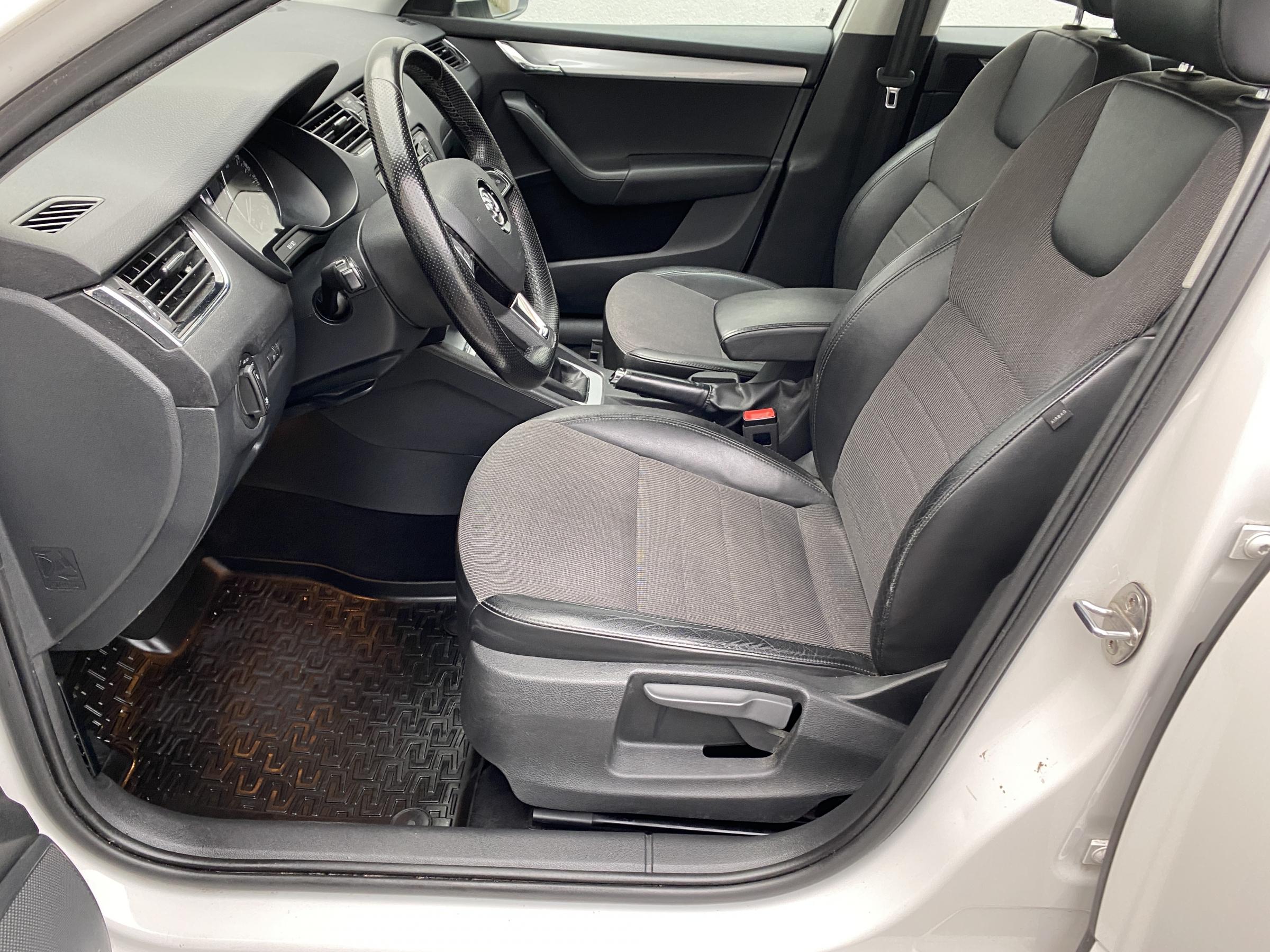 Škoda Octavia III, 2014 - pohled č. 9