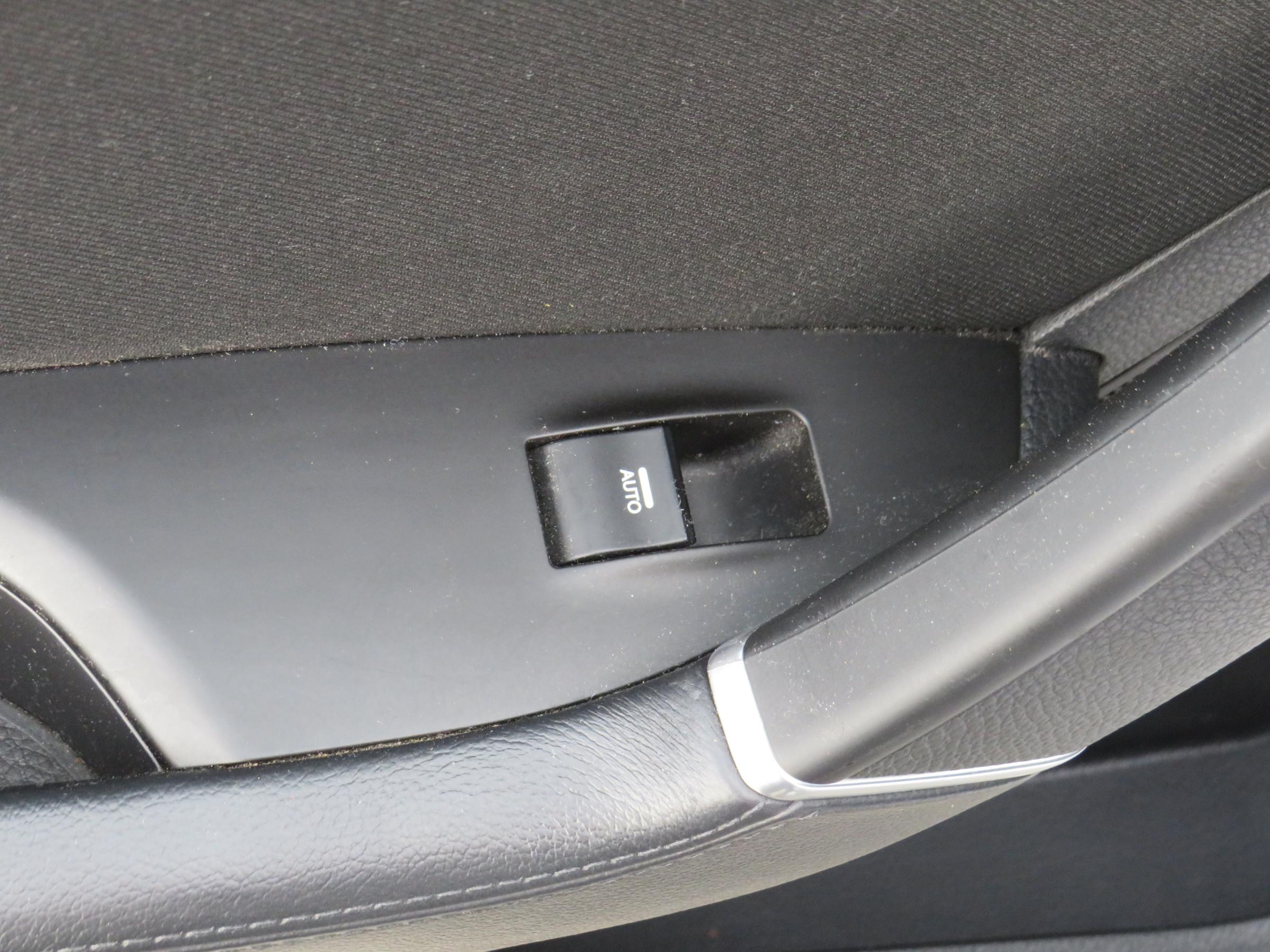 Hyundai i40, 2014 - pohled č. 12