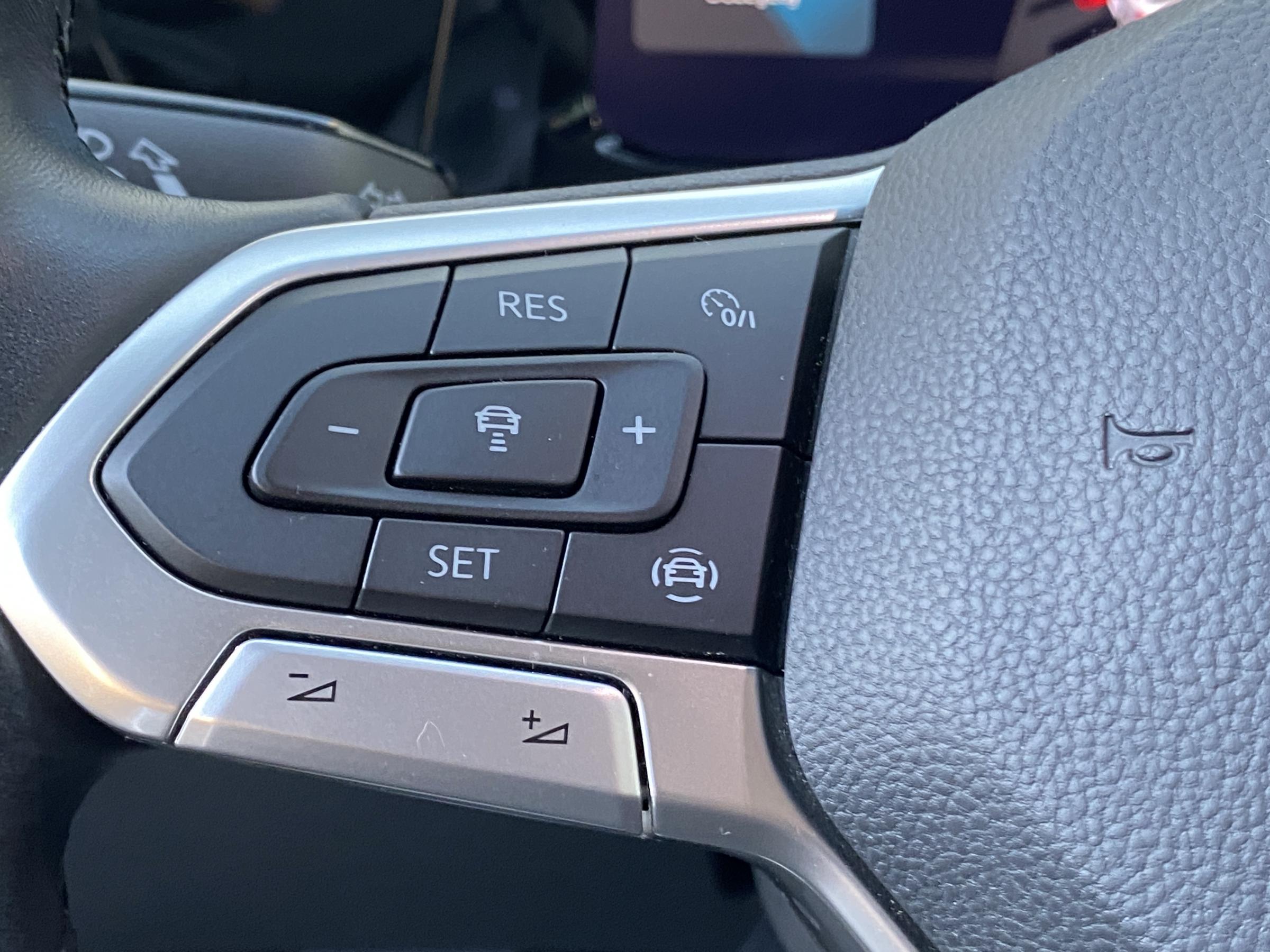 Volkswagen Golf, 2021 - pohled č. 14