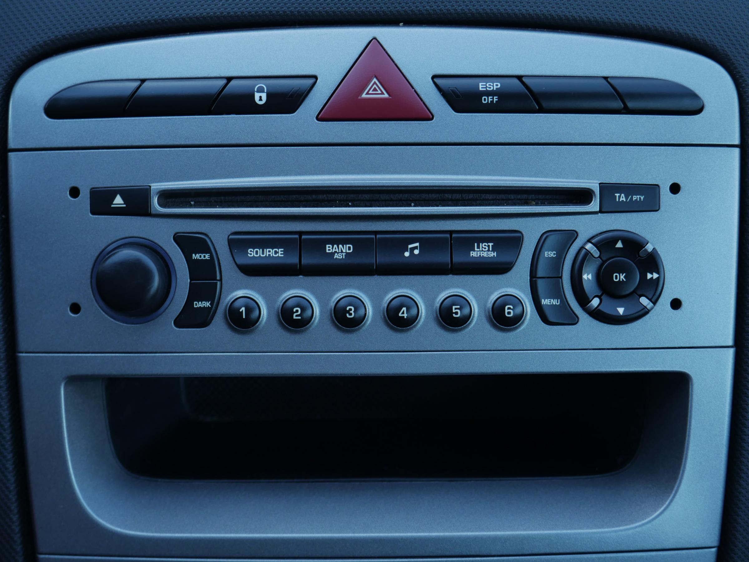 Peugeot 308, 2012 - pohled č. 14