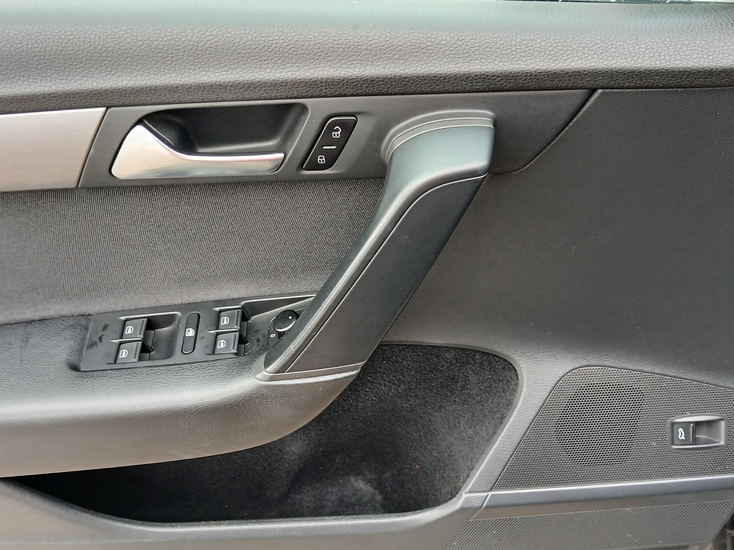 Volkswagen Passat, 2014 - pohled č. 12