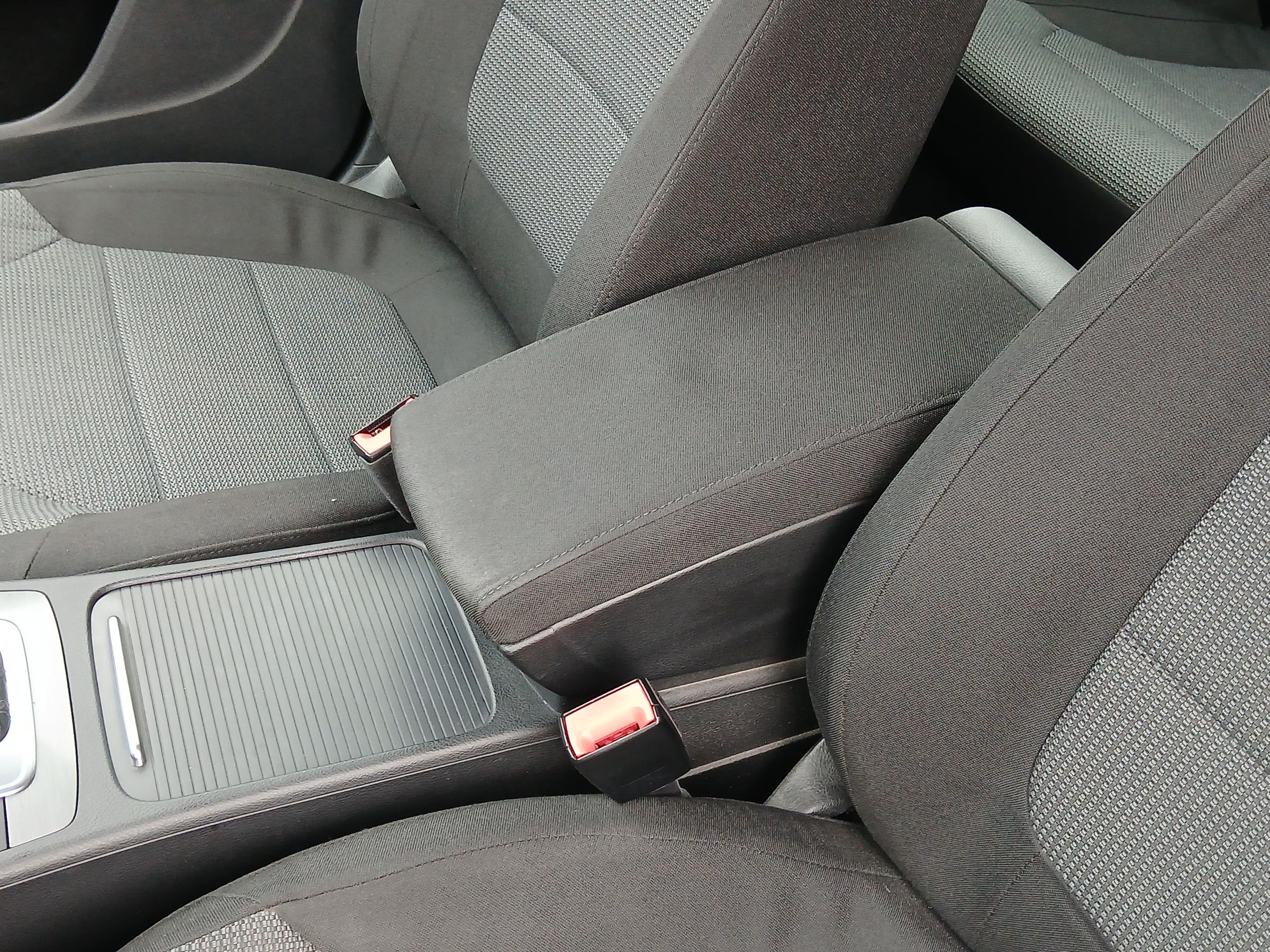 Volkswagen Passat, 2014 - pohled č. 20