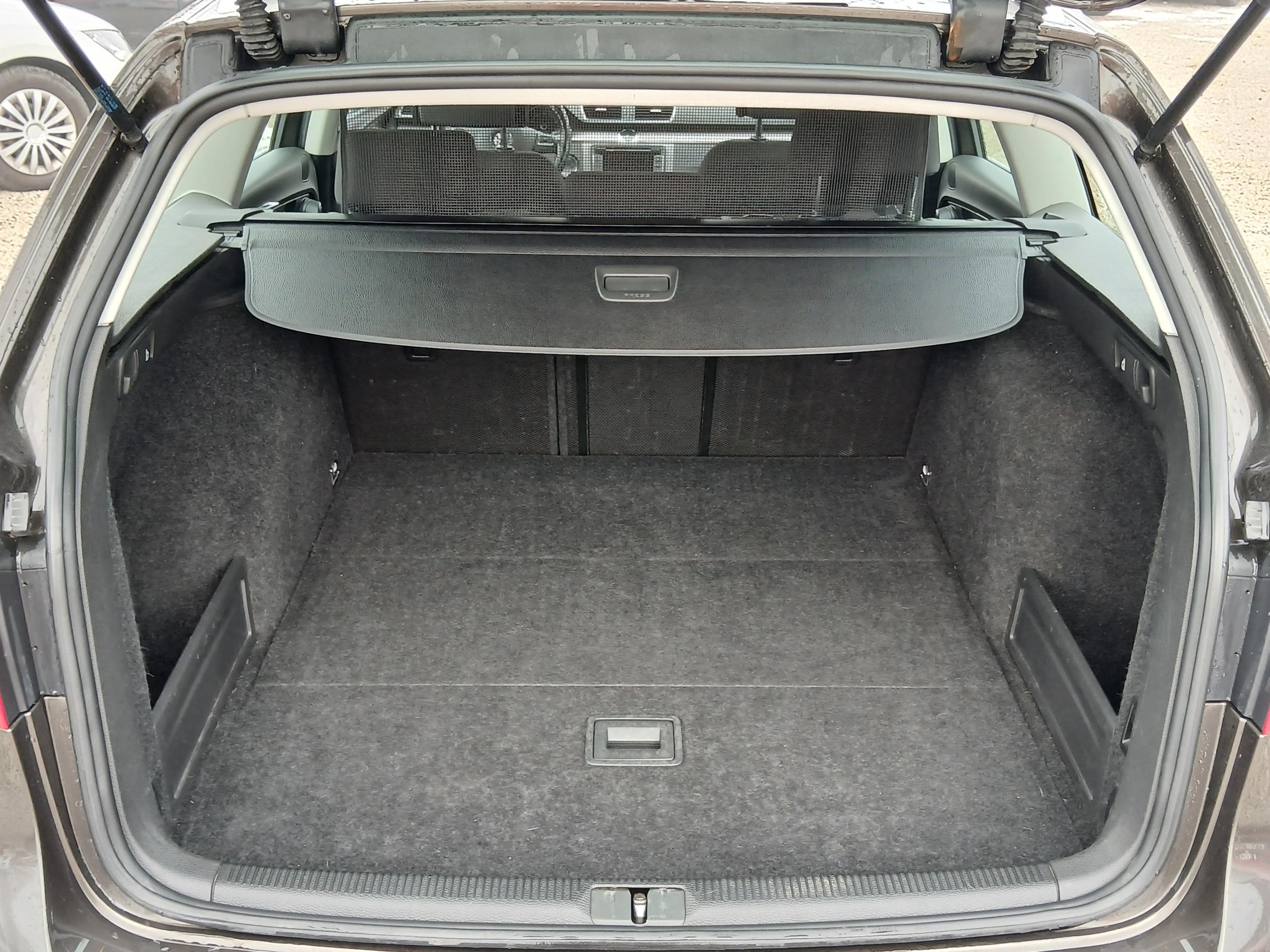 Volkswagen Passat, 2014 - pohled č. 7