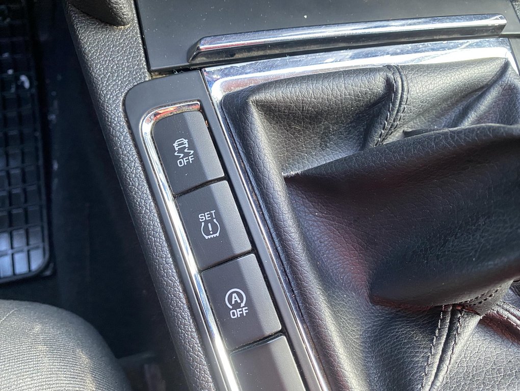 Škoda Superb II 2.0 TDi Ambiente