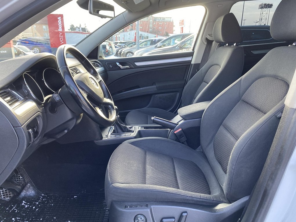 Škoda Superb II 2.0 TDi Ambiente