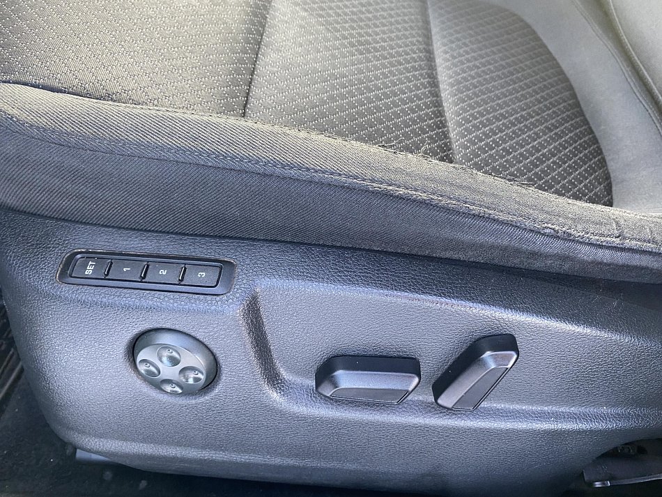 Škoda Superb II 2.0 TDi Ambiente