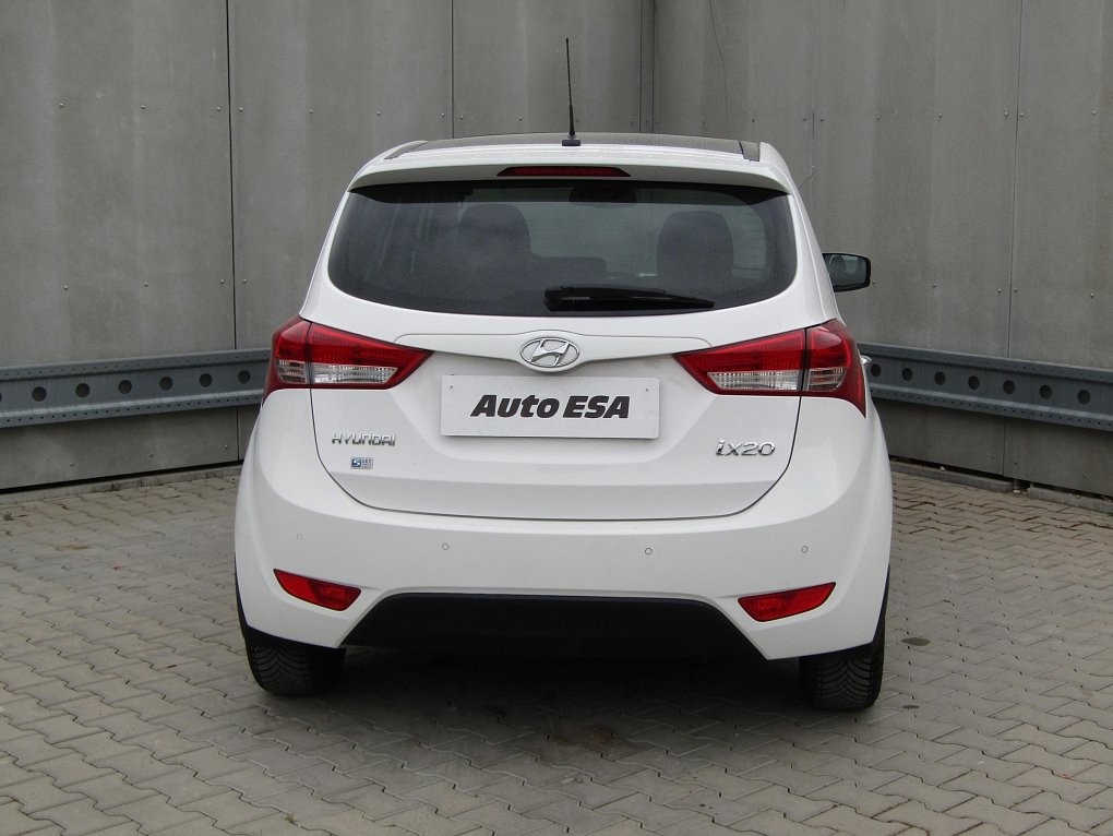 Hyundai Ix20 1.6 i 