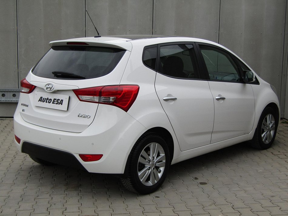 Hyundai Ix20 1.6 i 