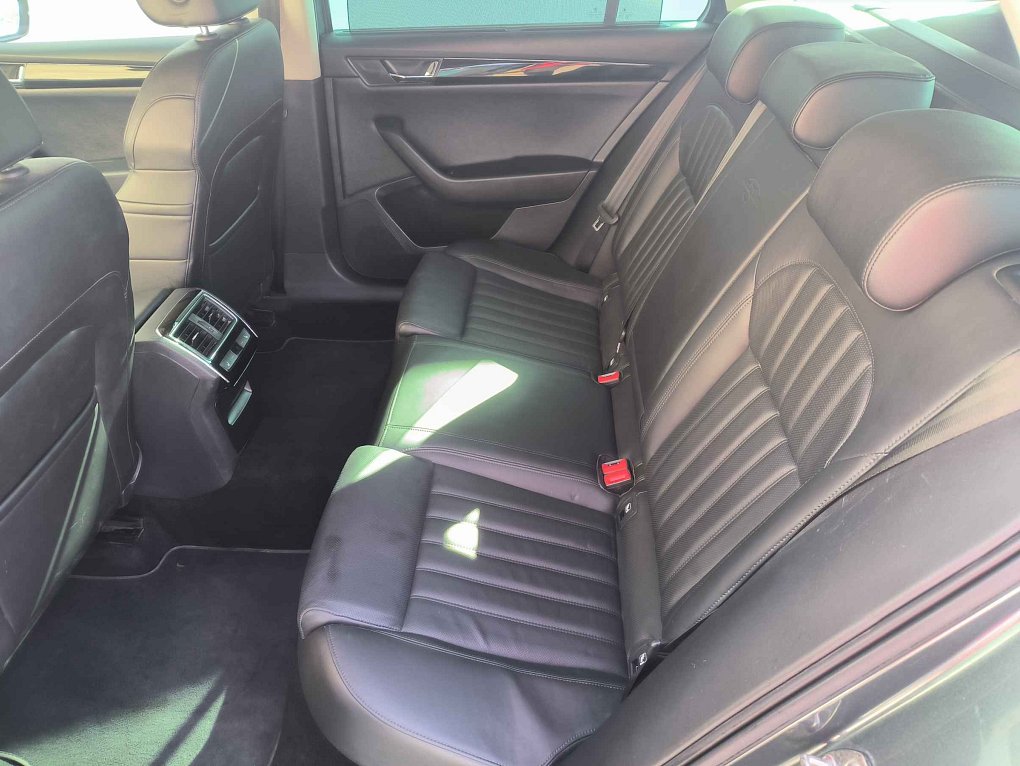 Škoda Superb III 2.0 TDi L&K