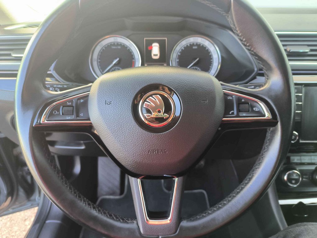 Škoda Superb III 2.0 TDi L&K