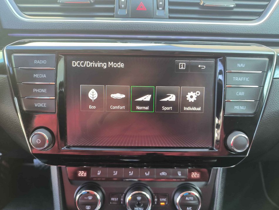 Škoda Superb III 2.0 TDi L&K
