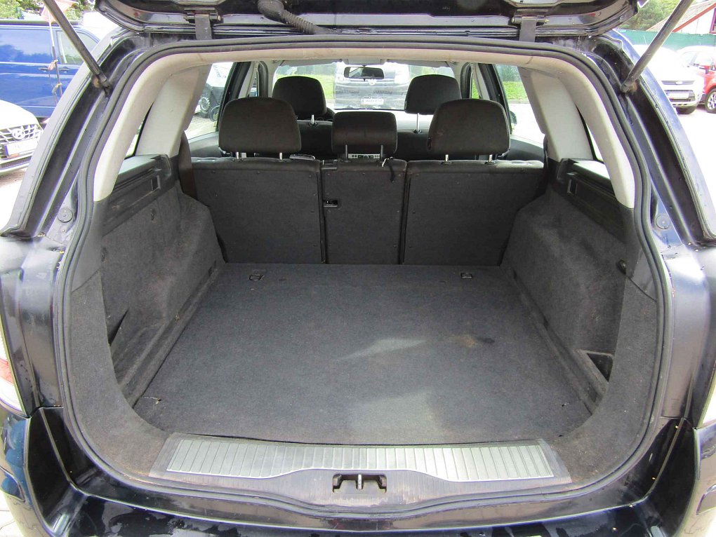 Opel Astra 1.9 CDTi 