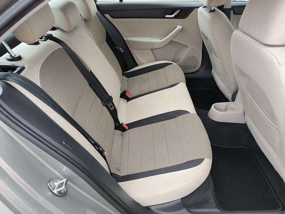 Škoda Rapid 1.6 TDi Elegance