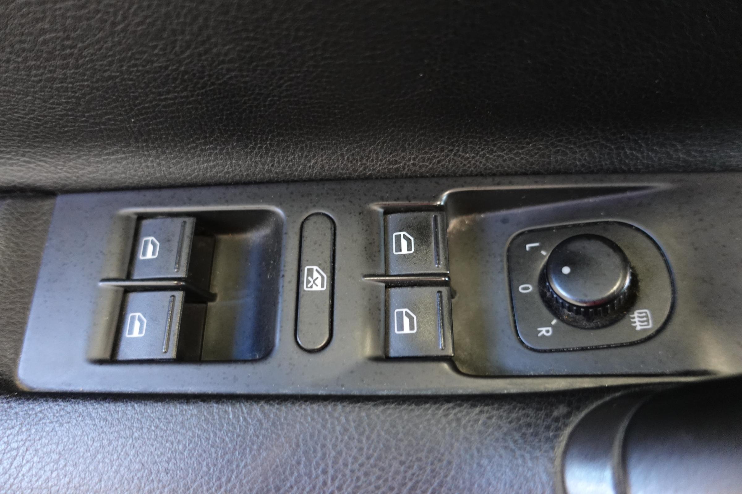 Volkswagen Passat, 2014 - pohled č. 14