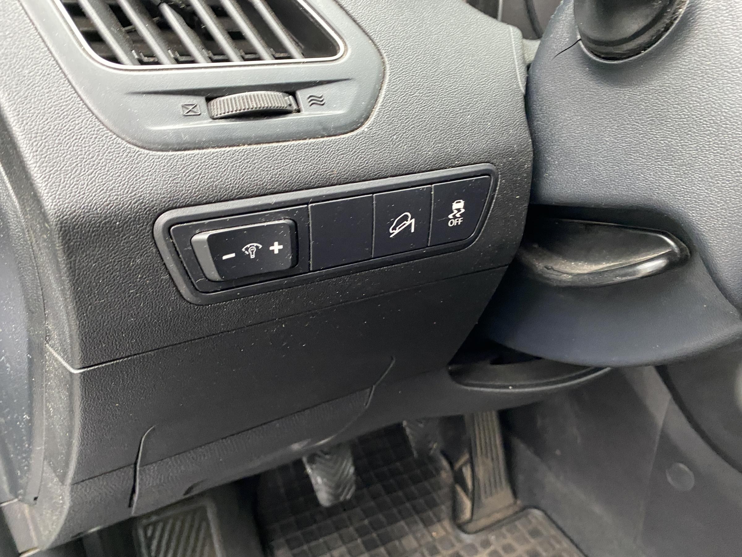 Hyundai ix35, 2015 - pohled č. 15