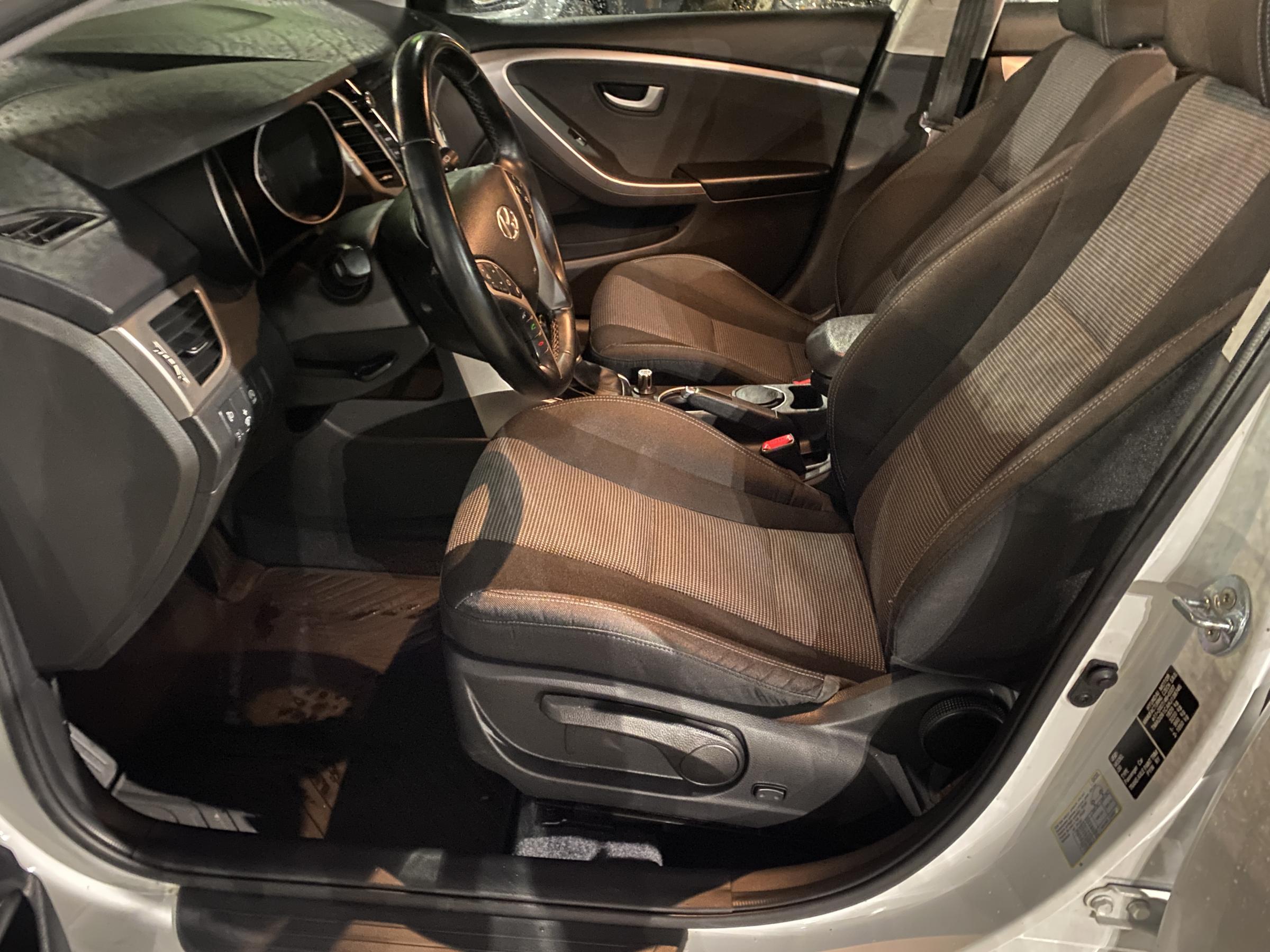 Hyundai i30, 2017 - pohled č. 9