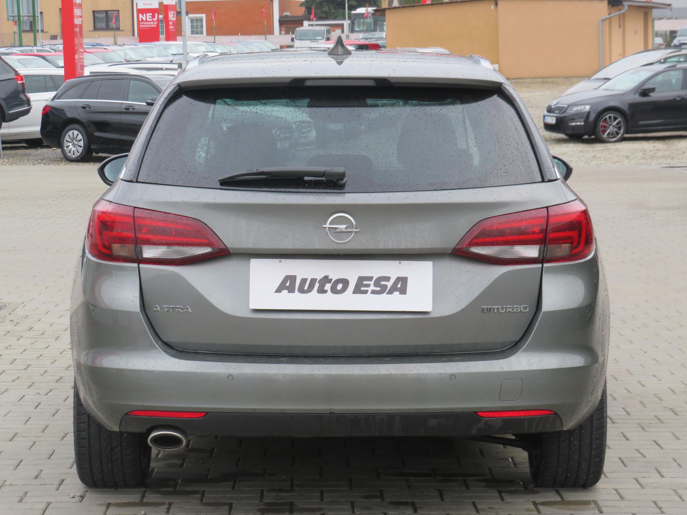 Opel Astra, 2016 - pohled č. 6