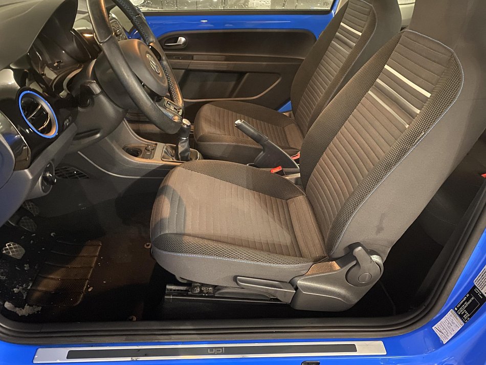 Volkswagen Up! 1.0 CUP