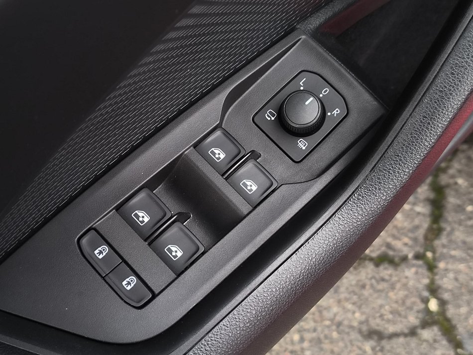 Škoda Octavia IV 1.5 TSI 