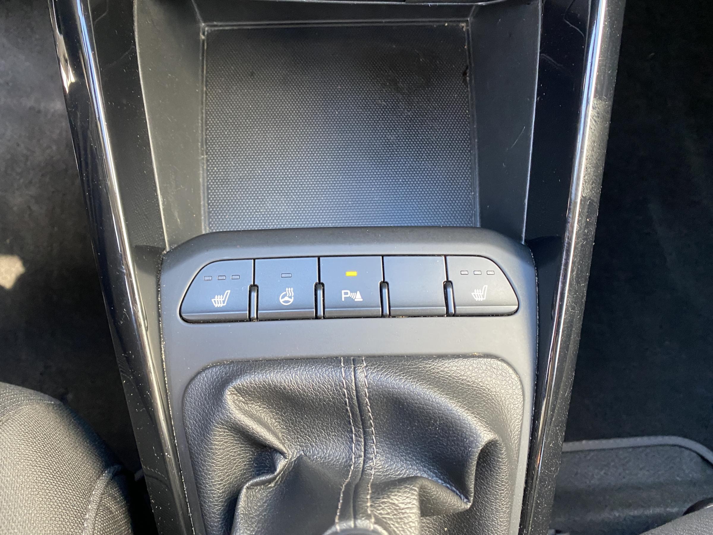 Kia Rio, 2022 - pohled č. 18