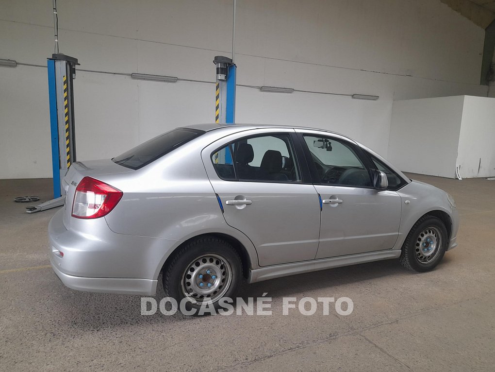 Suzuki SX4 1.6i 