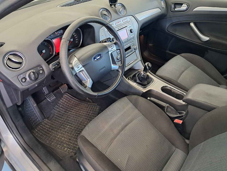 Ford Mondeo 2.0 D 