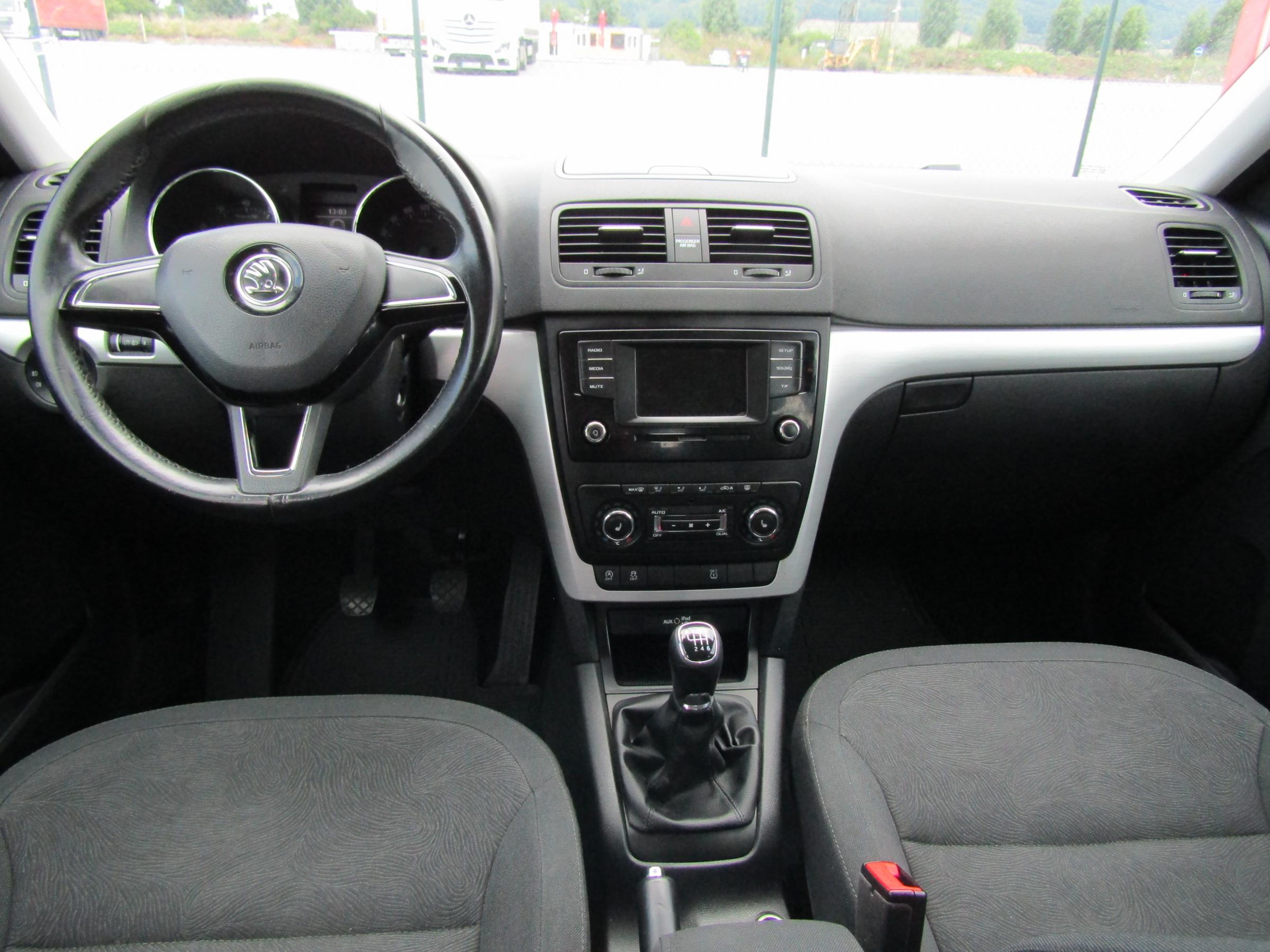 Škoda Yeti, 2015 - pohled č. 8