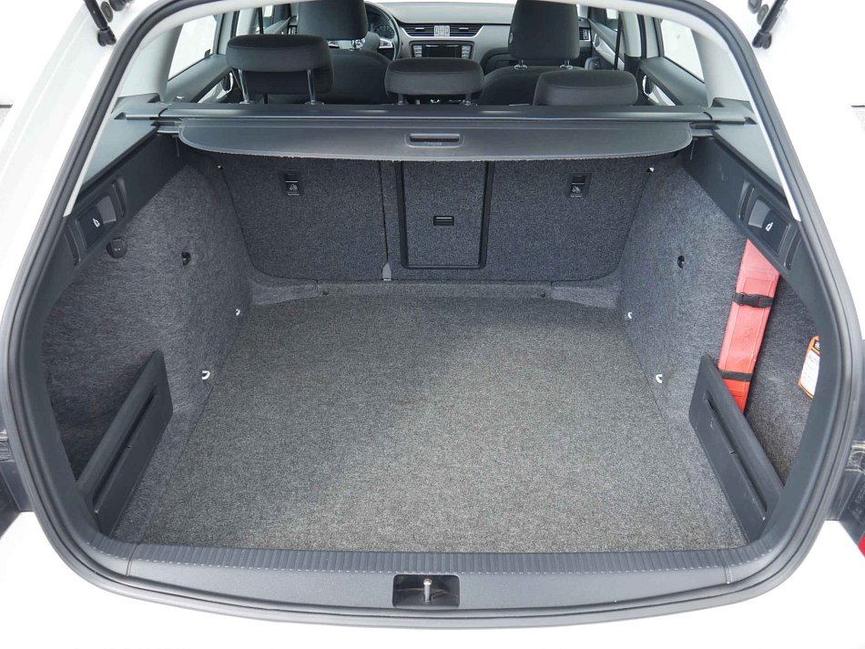 Škoda Octavia III 1.6TDi Elegance